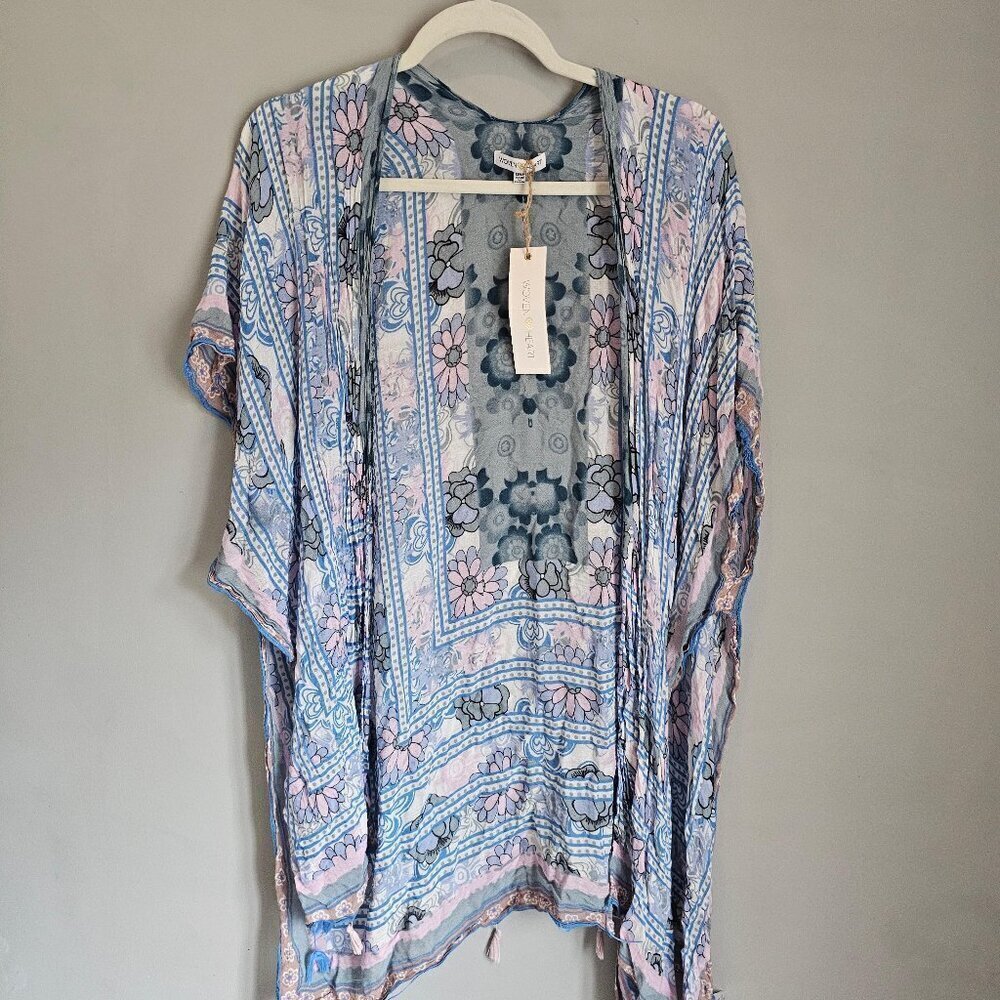 NWT Woven Heart Women's Blue Floral Open Front Kimono Swimsuit Cover Up Size OS